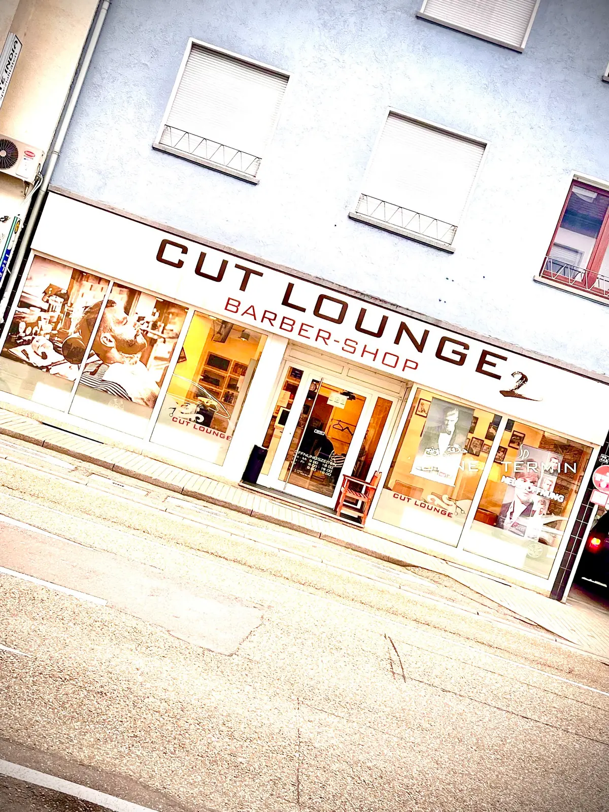 Cut Lounge photo (photo 3 of 3)