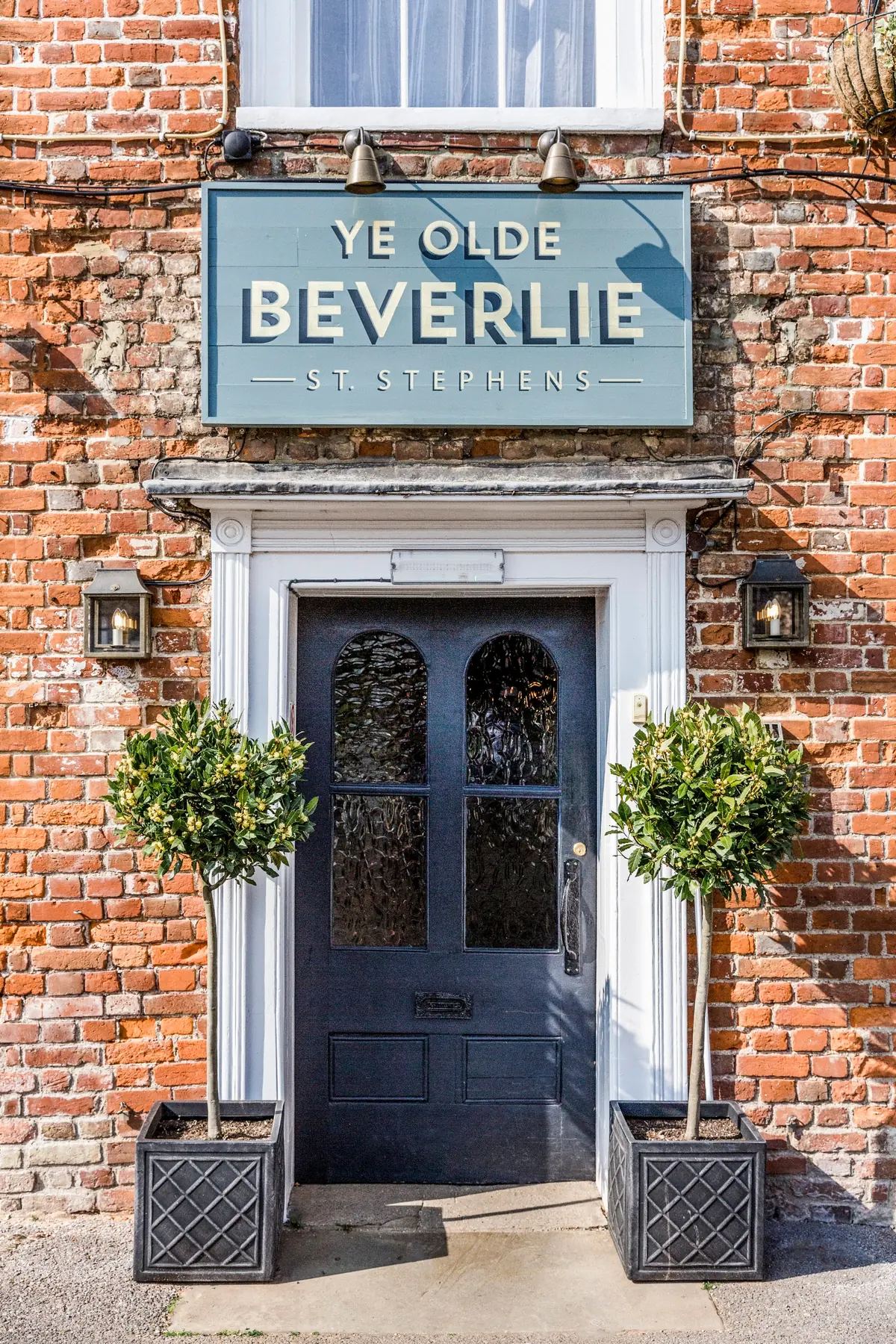 Ye Olde Beverlie photo (photo 1 of 3)