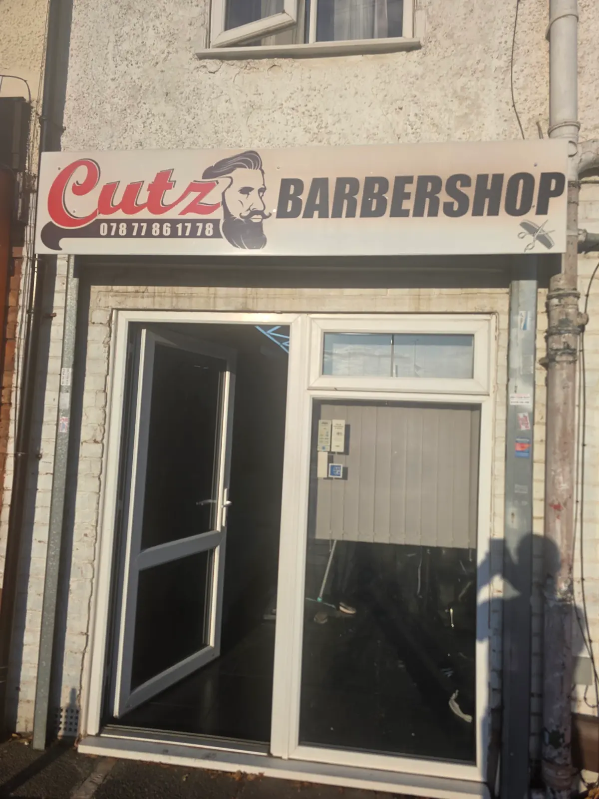 Cutz Barbers photo (photo 1 of 3)