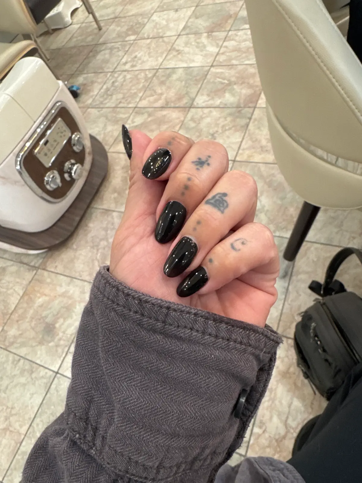 La Vie Nail Spa Hickory photo (photo 1 of 3)