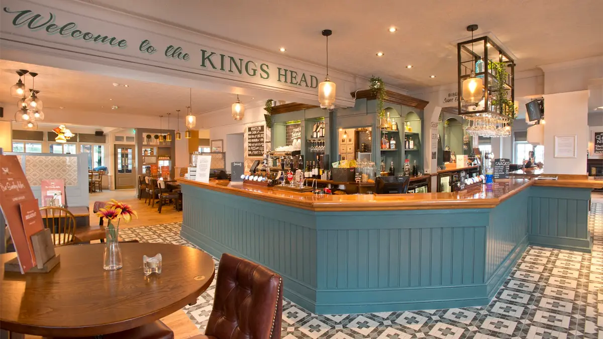 Kings Head Horley photo (photo 1 of 3)