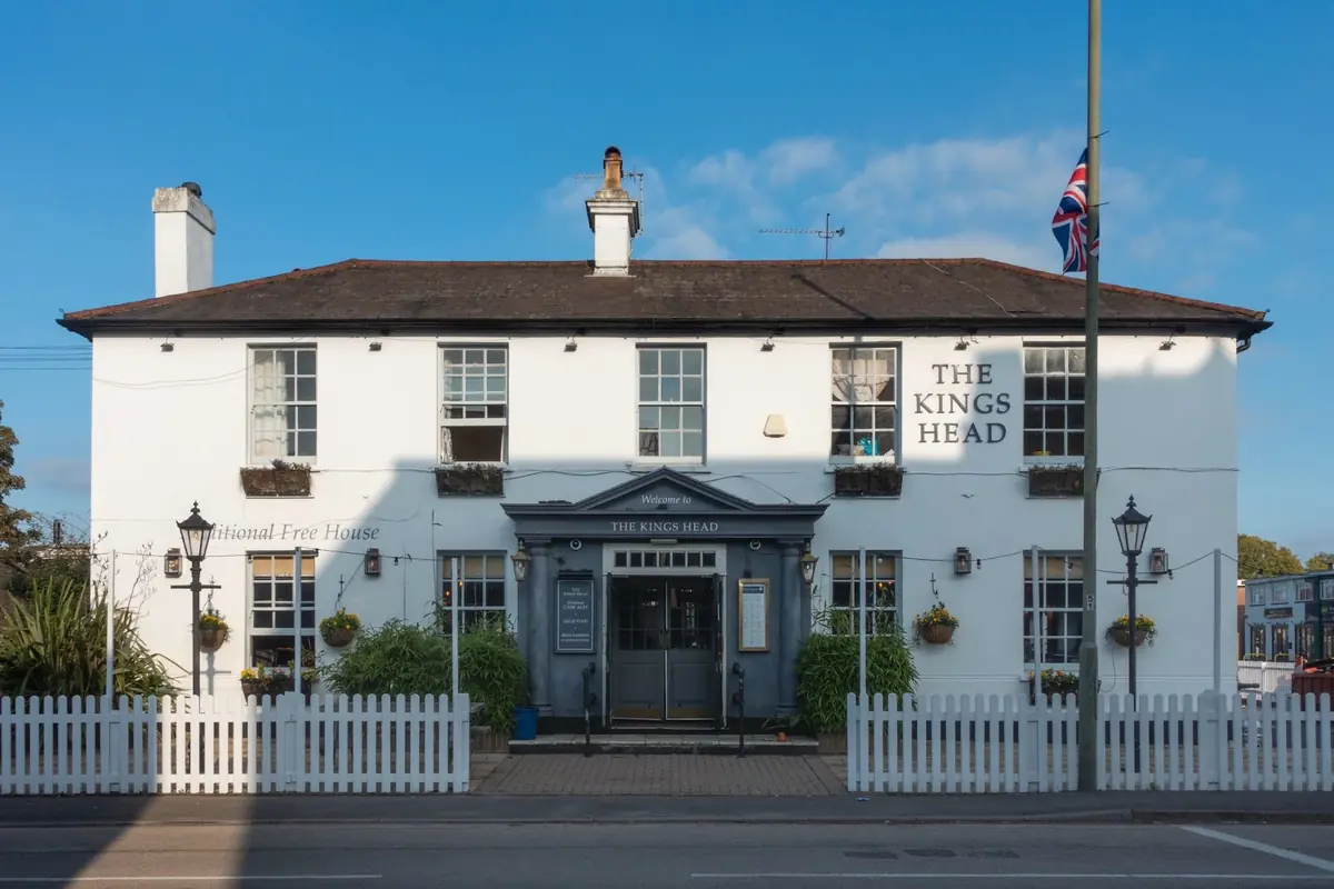 Kings Head Horley photo (photo 3 of 3)