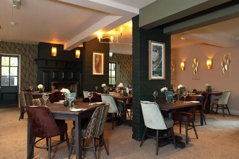 Spring Tavern Ewell — Bars in Epsom