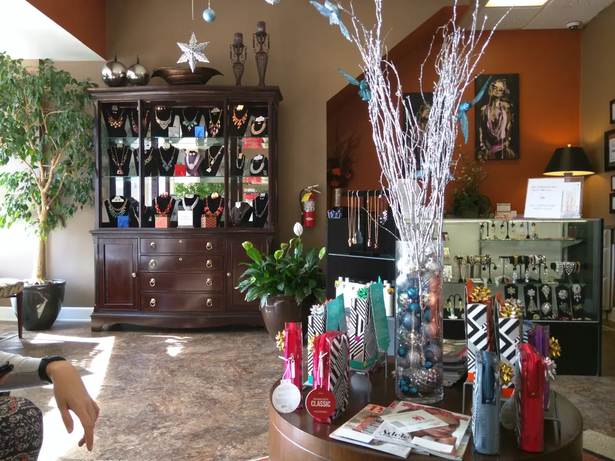 Attitude Salon photo (photo 1 of 3)