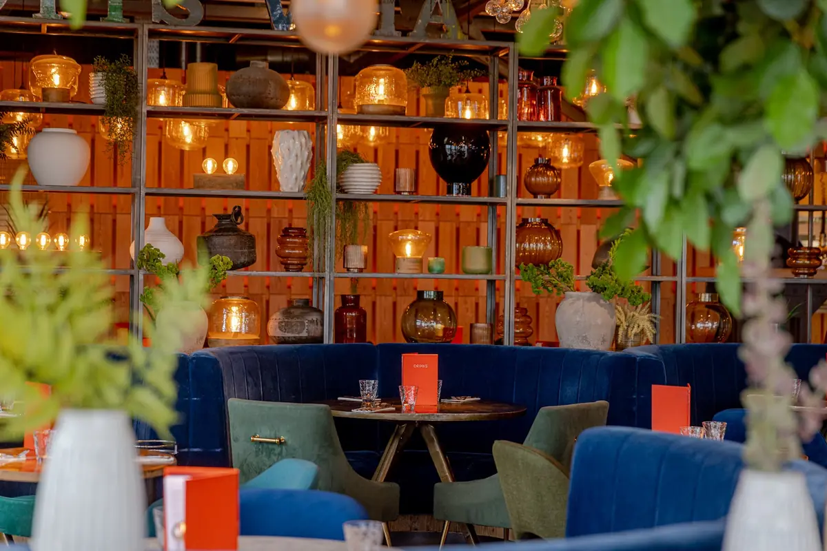 Scotts Bar & Restaurant