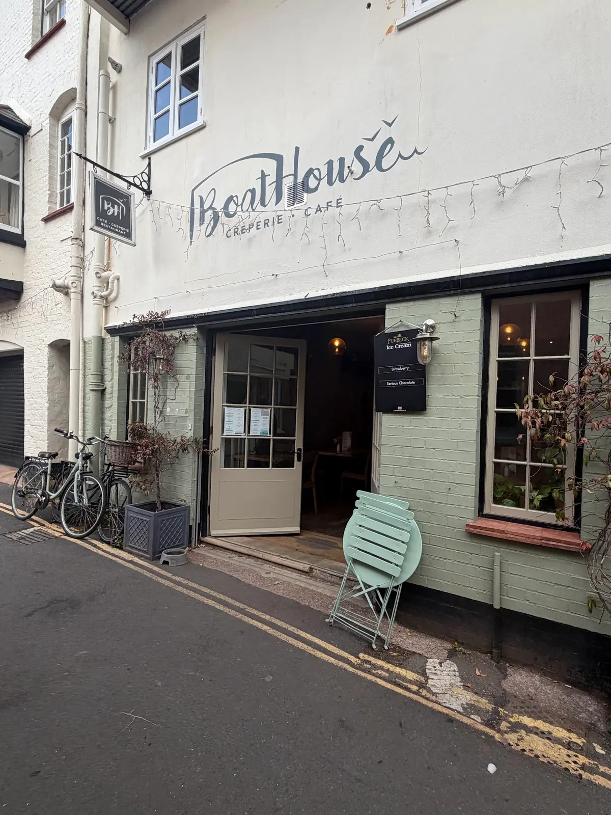 The Boathouse Café — Cafes in Exeter