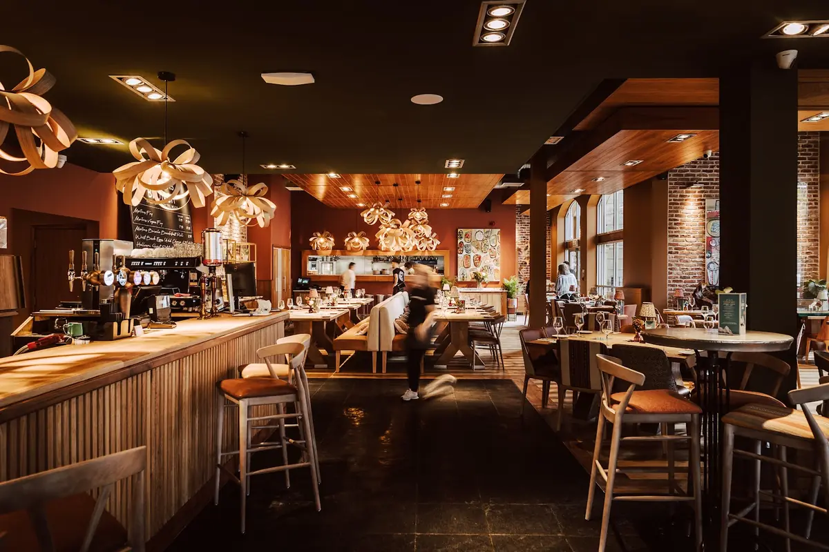 Mortons Kitchen, Bar & Deli Restaurant photo (photo 3 of 3)