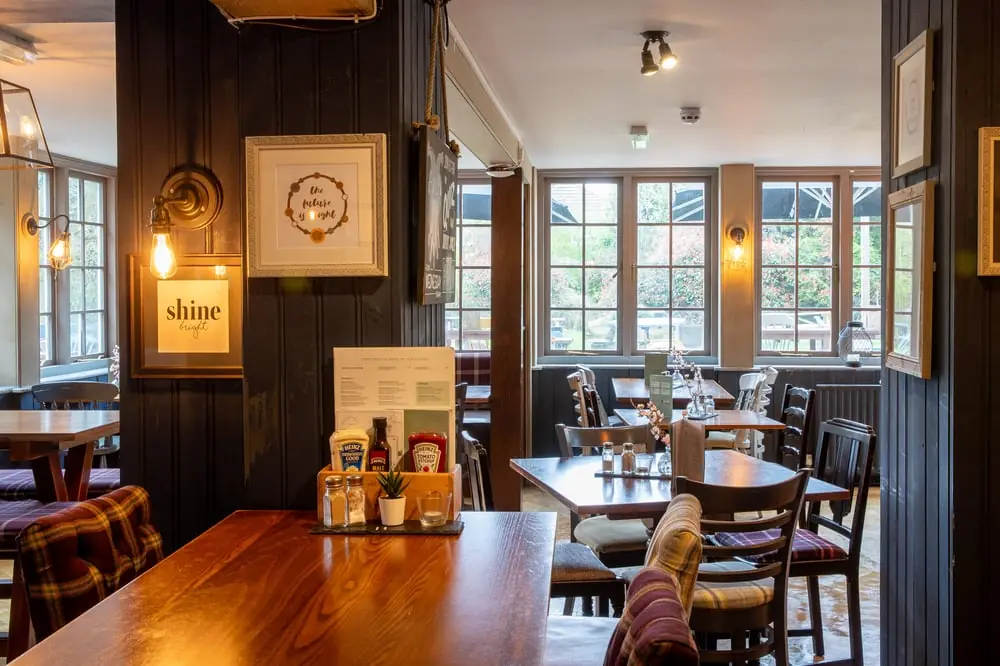 Red Lion photo (photo 3 of 3)