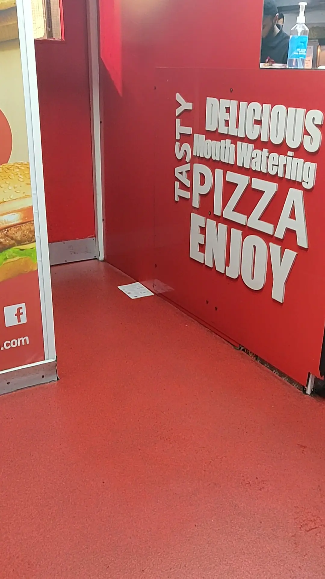 Pizza Delfino photo (photo 1 of 3)