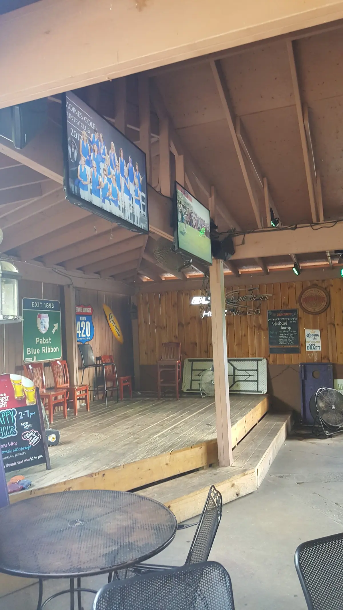 Courtyard Oyster Bar — Bars in Birmingham