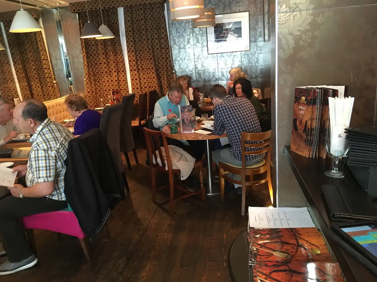Oven Restaurant photo (photo 1 of 3)