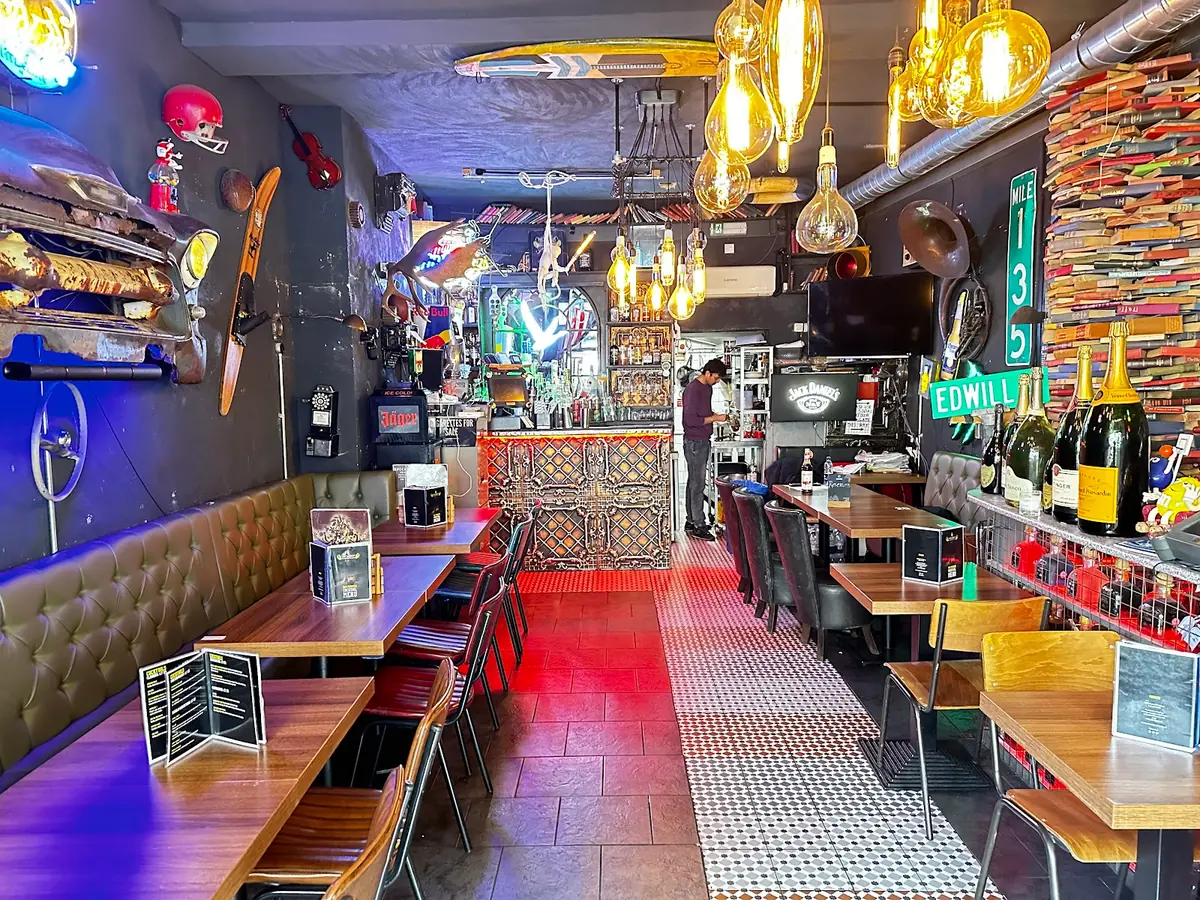 The Monkey Bar And Grill — Bar And Grill in London