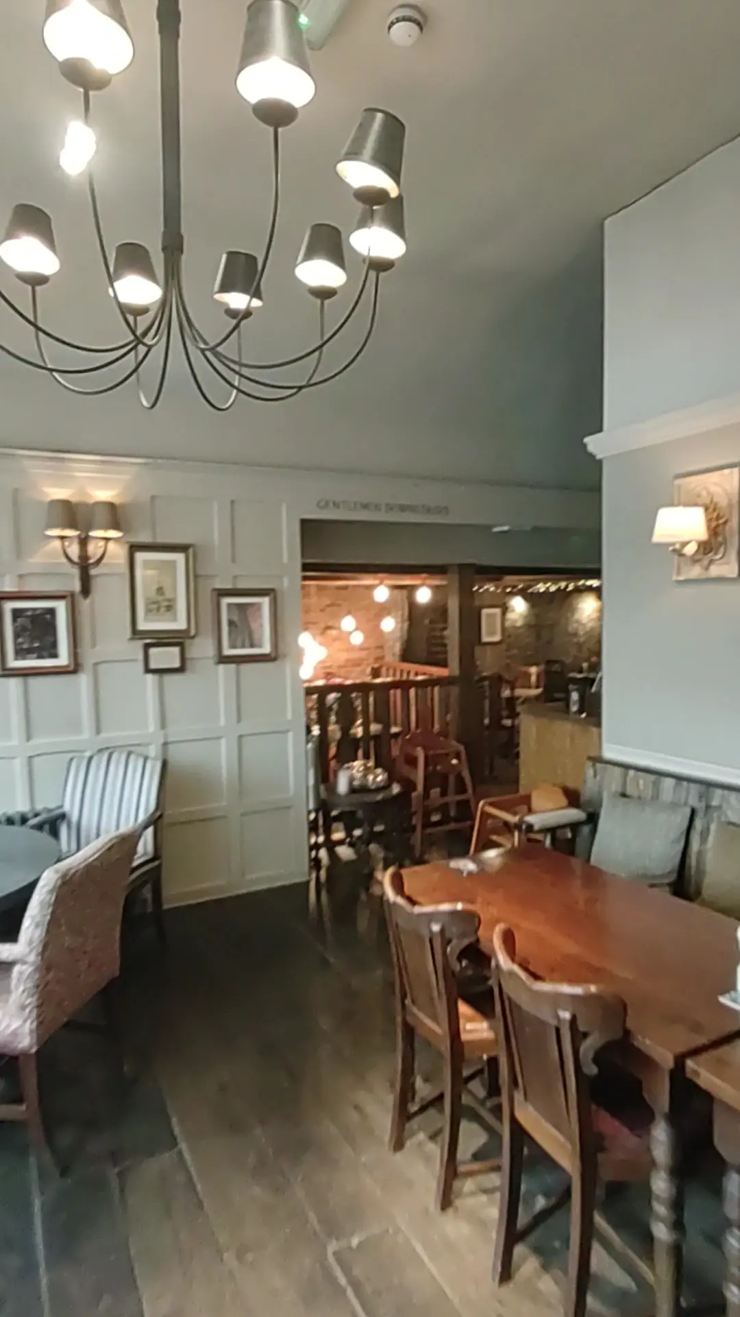 The Ox Row Inn, Salisbury photo (photo 1 of 3)