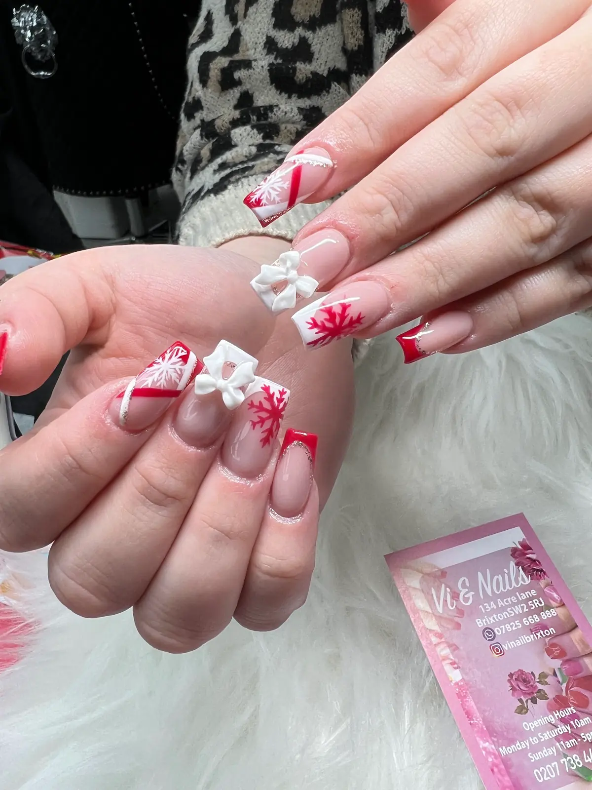 Vi's Nails photo (photo 1 of 3)
