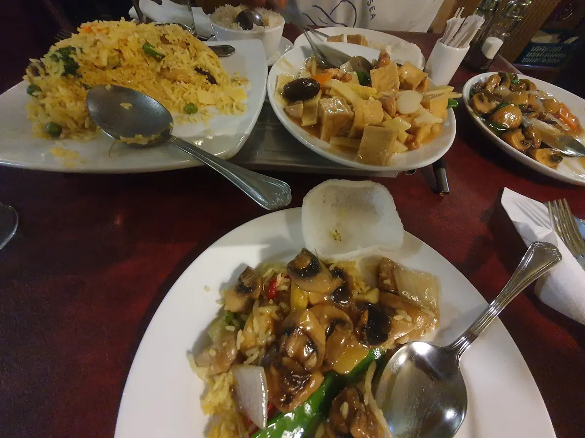 Yan's Restaurant photo (photo 3 of 3)