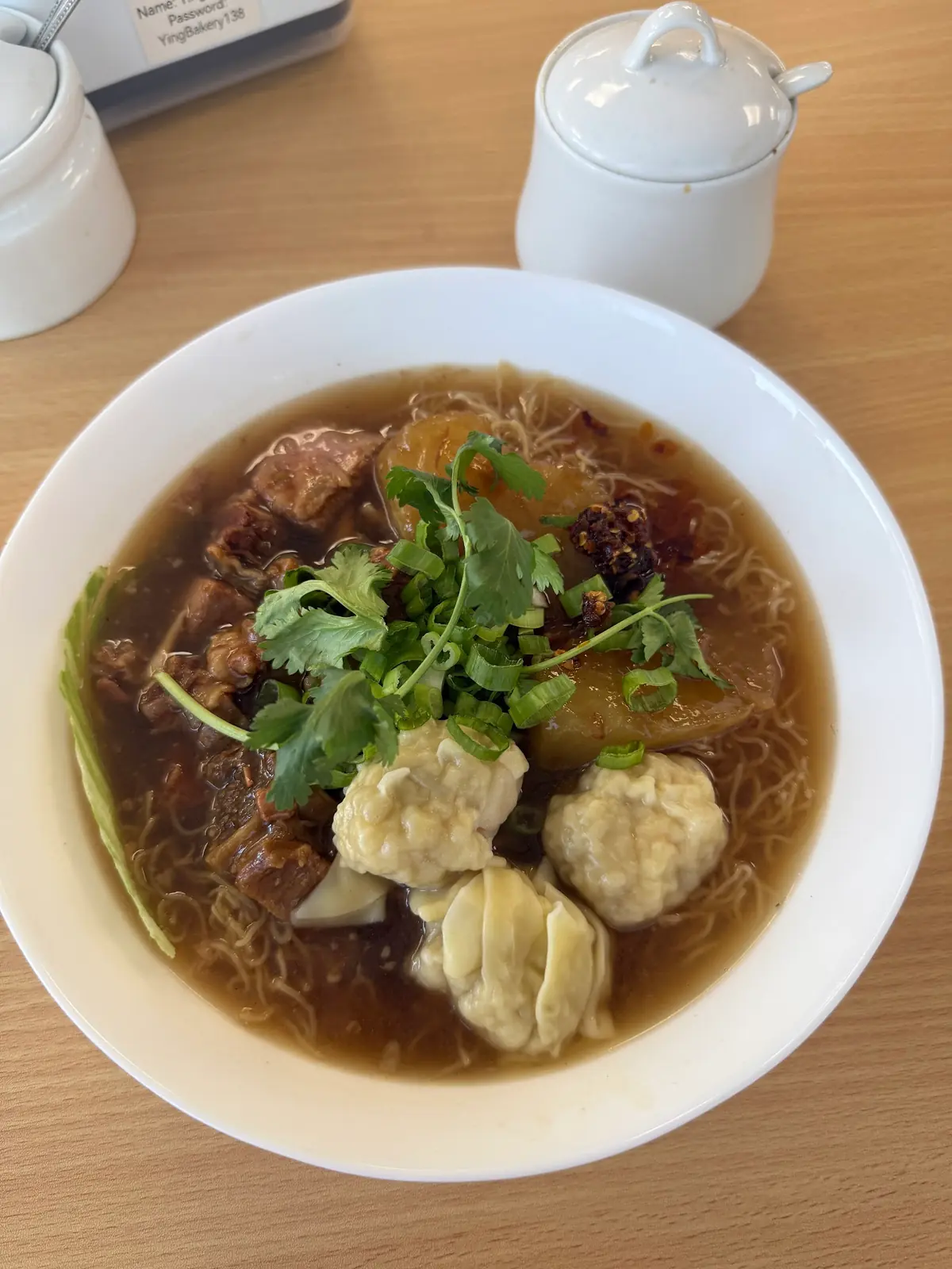 Ying Hong Kong Cafe 盈茶餐廳 photo (photo 2 of 3)