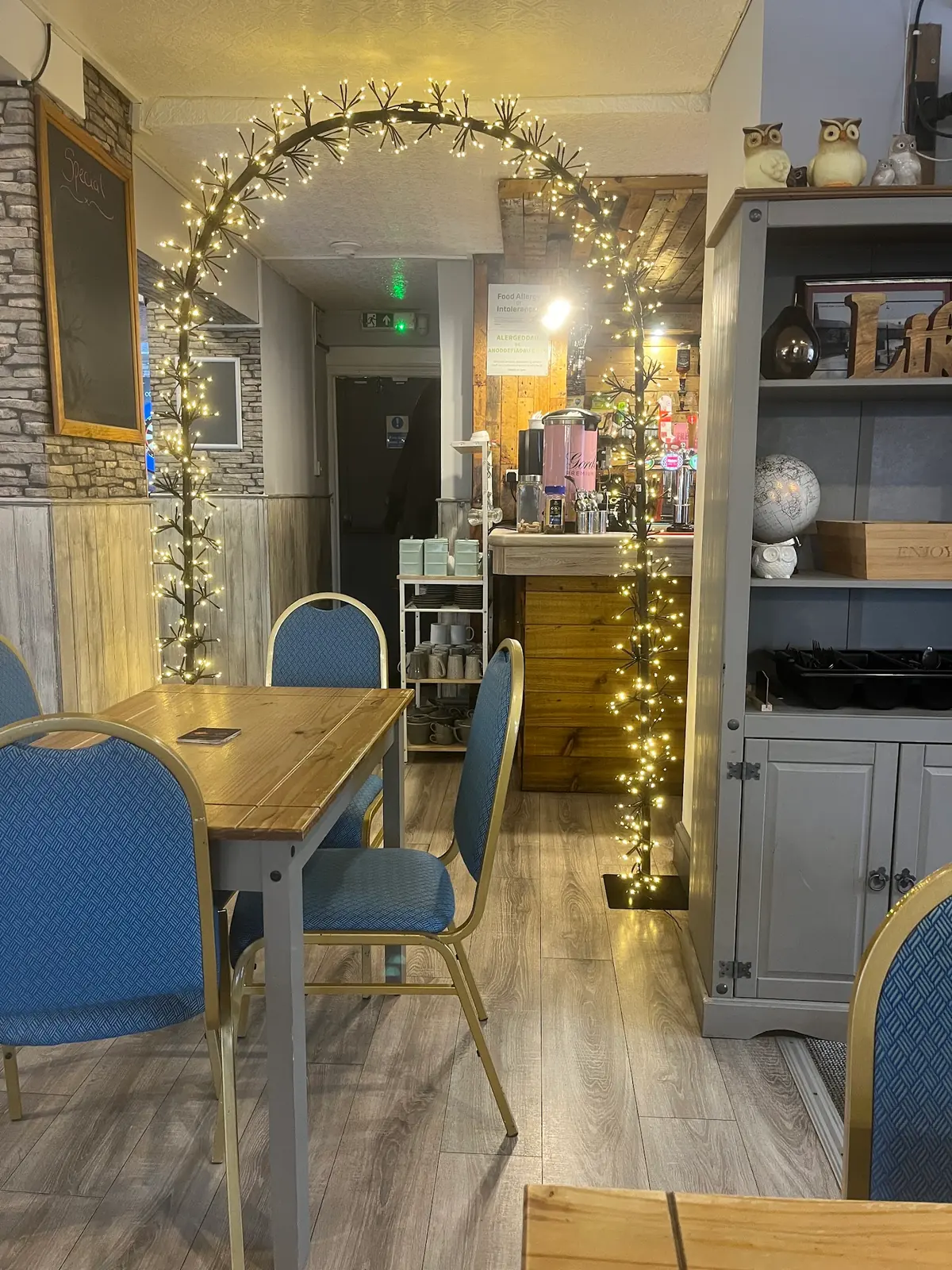 Inside The New Cornish Arms, Llanelli