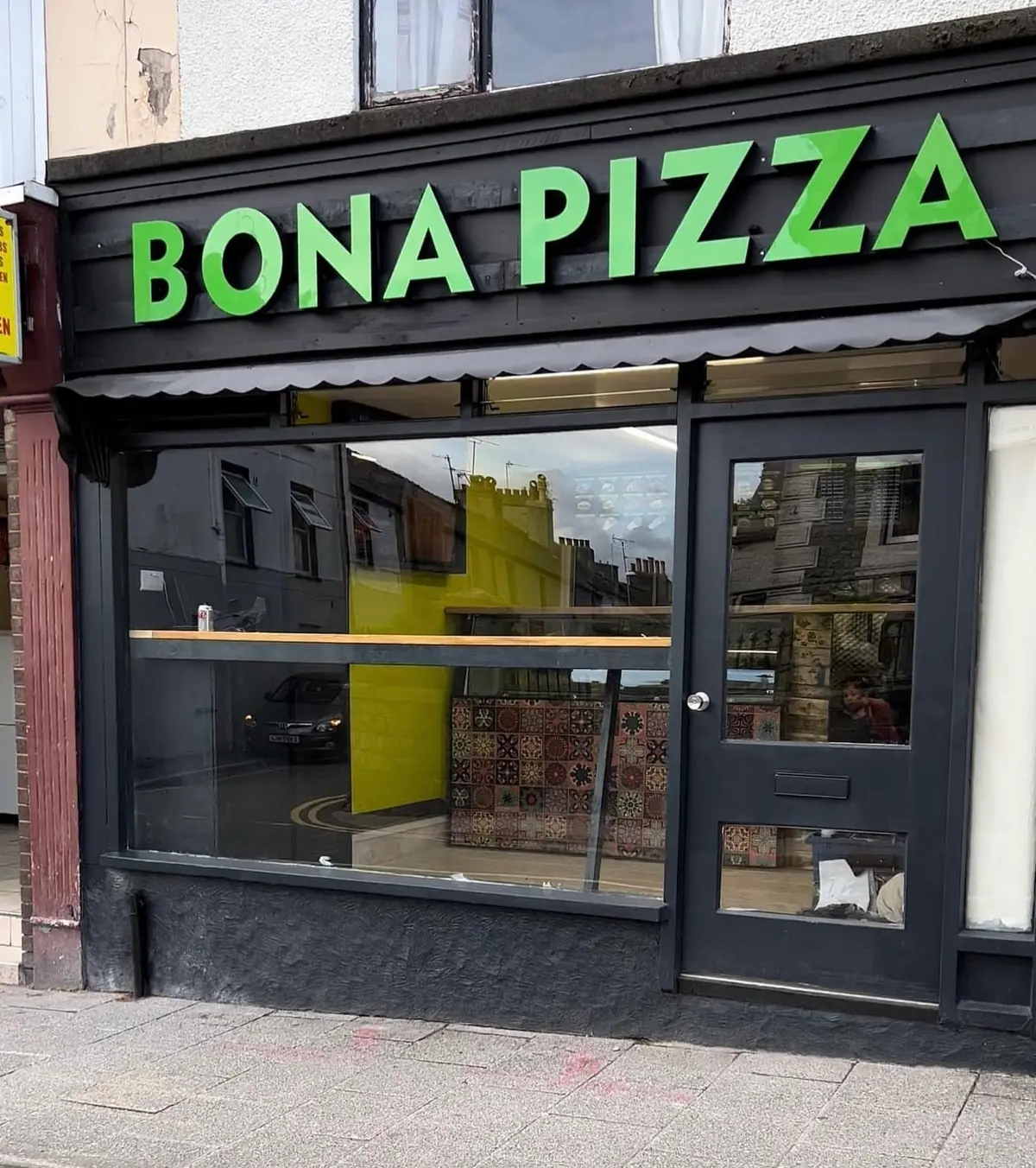 Bona Pizza photo (photo 1 of 3)
