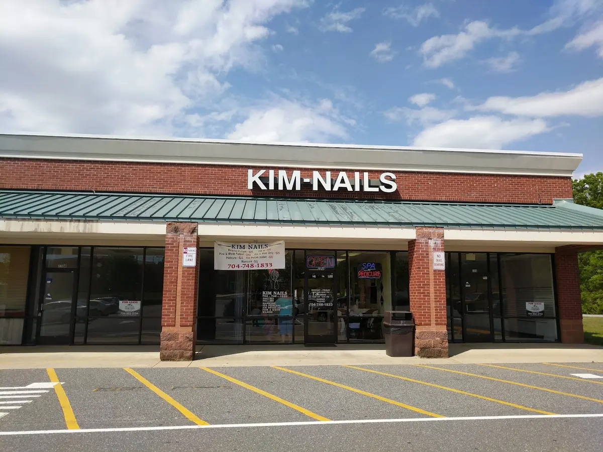 Kim Nails photo (photo 1 of 3)