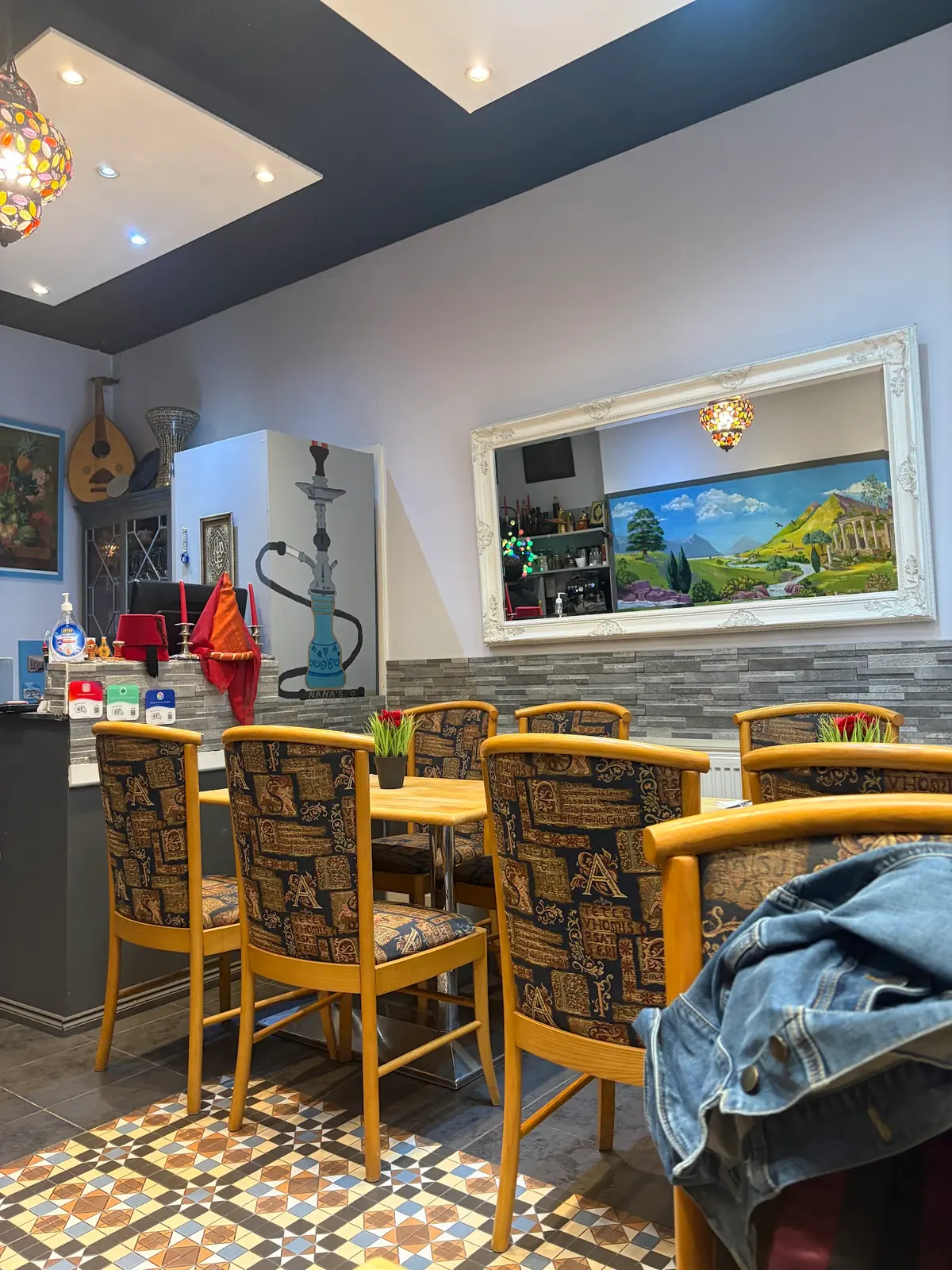 Nana's Restaurant & Lounge photo (photo 2 of 3)