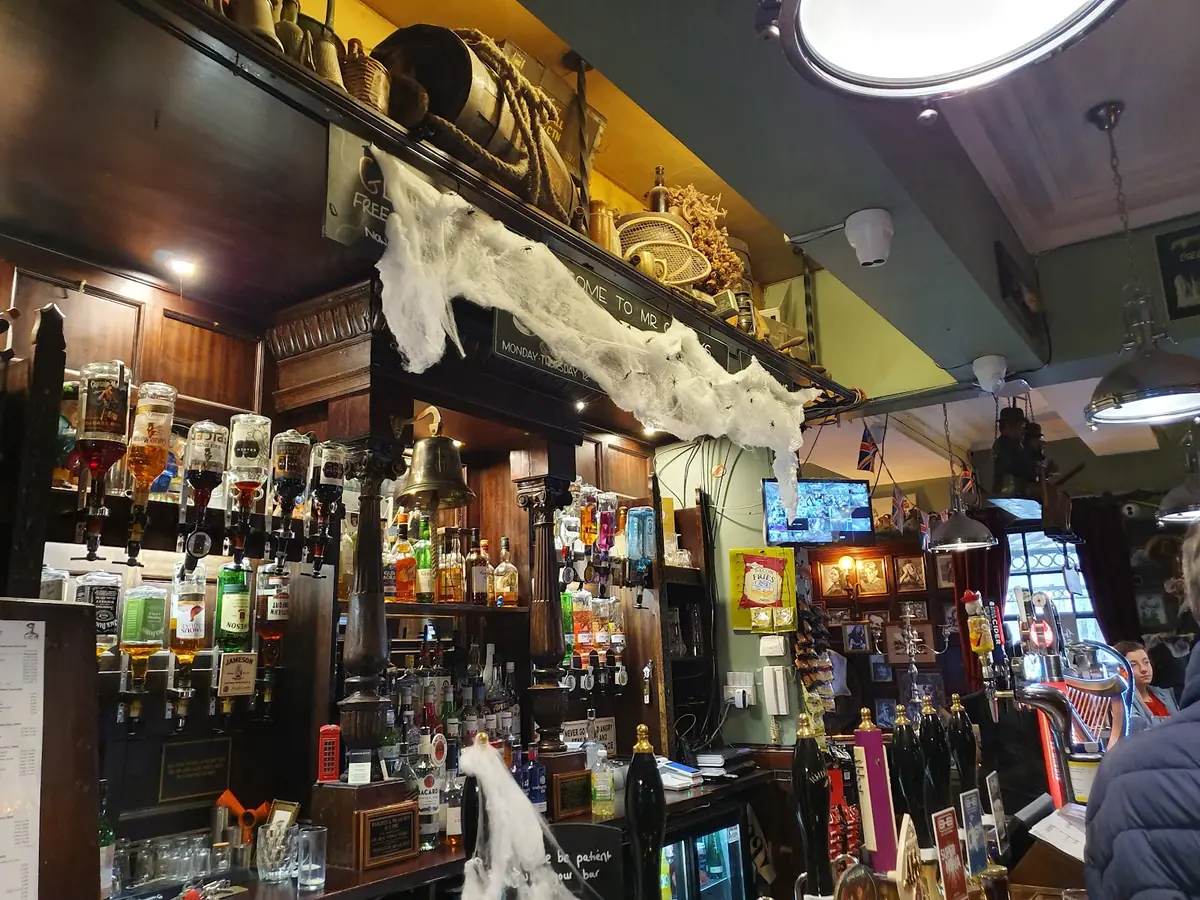 Mr Grundy's Tavern photo (photo 2 of 3)