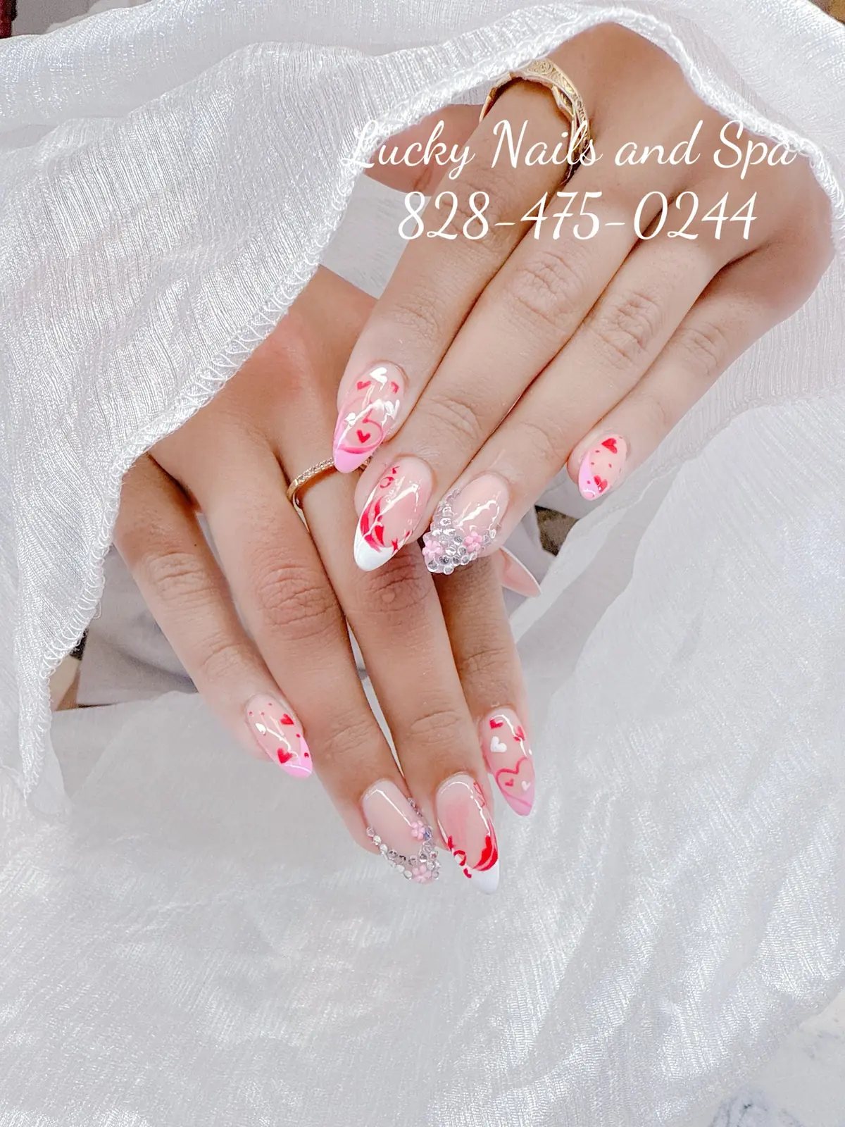 Lucky Nails & Spa