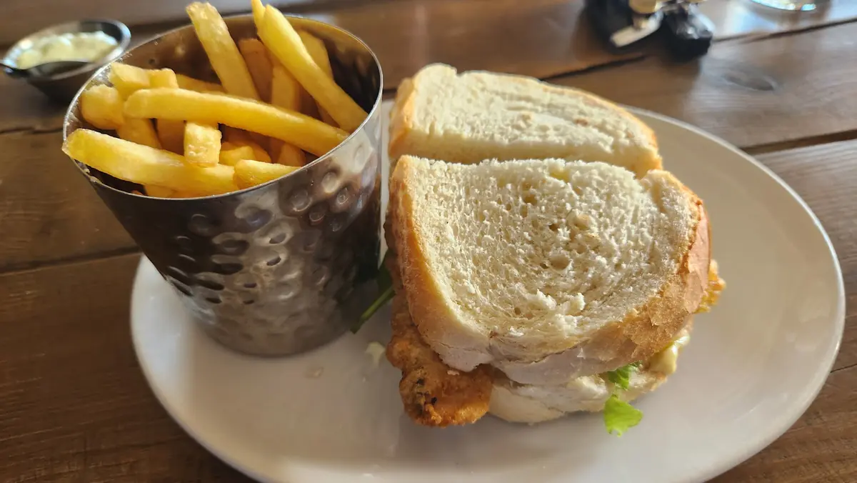 Browns Café photo (photo 2 of 3)