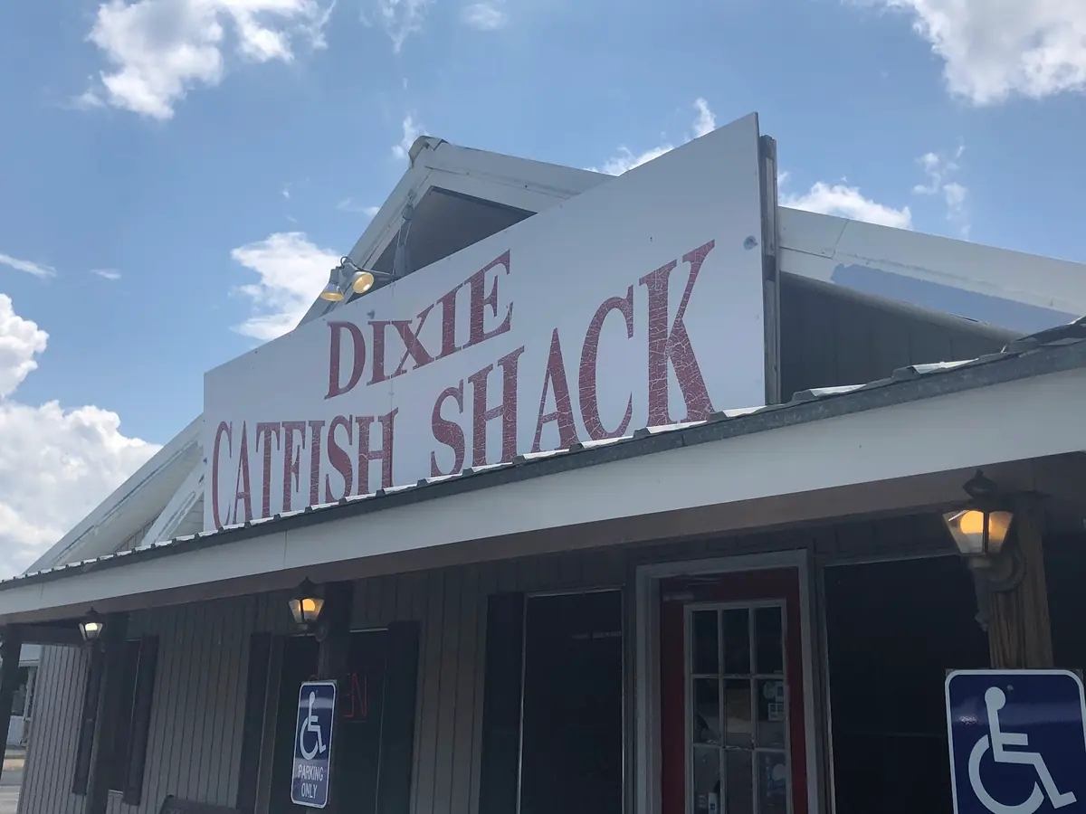 Dixie Catfish — Seafood Restaurants in Atmore