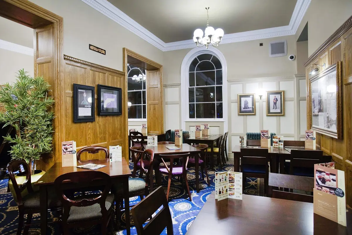 The Court of Requests — Bars in Oldbury