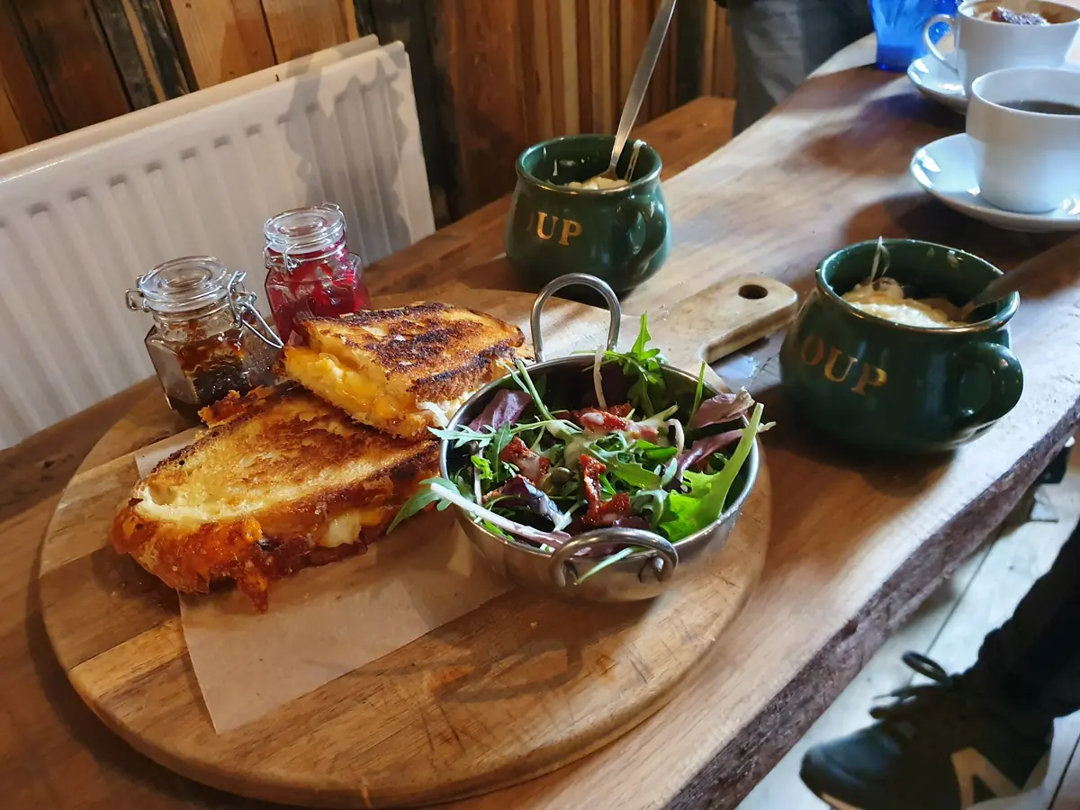 Cafe Under The Spire — Bar & grills in Gateshead