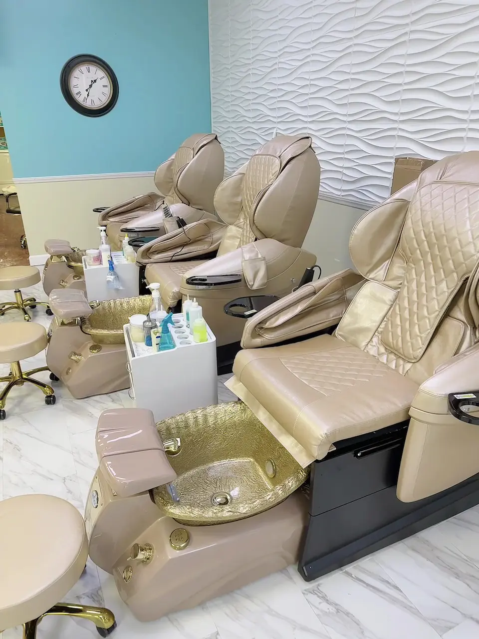 Howell Nail & Spa photo (photo 2 of 3)
