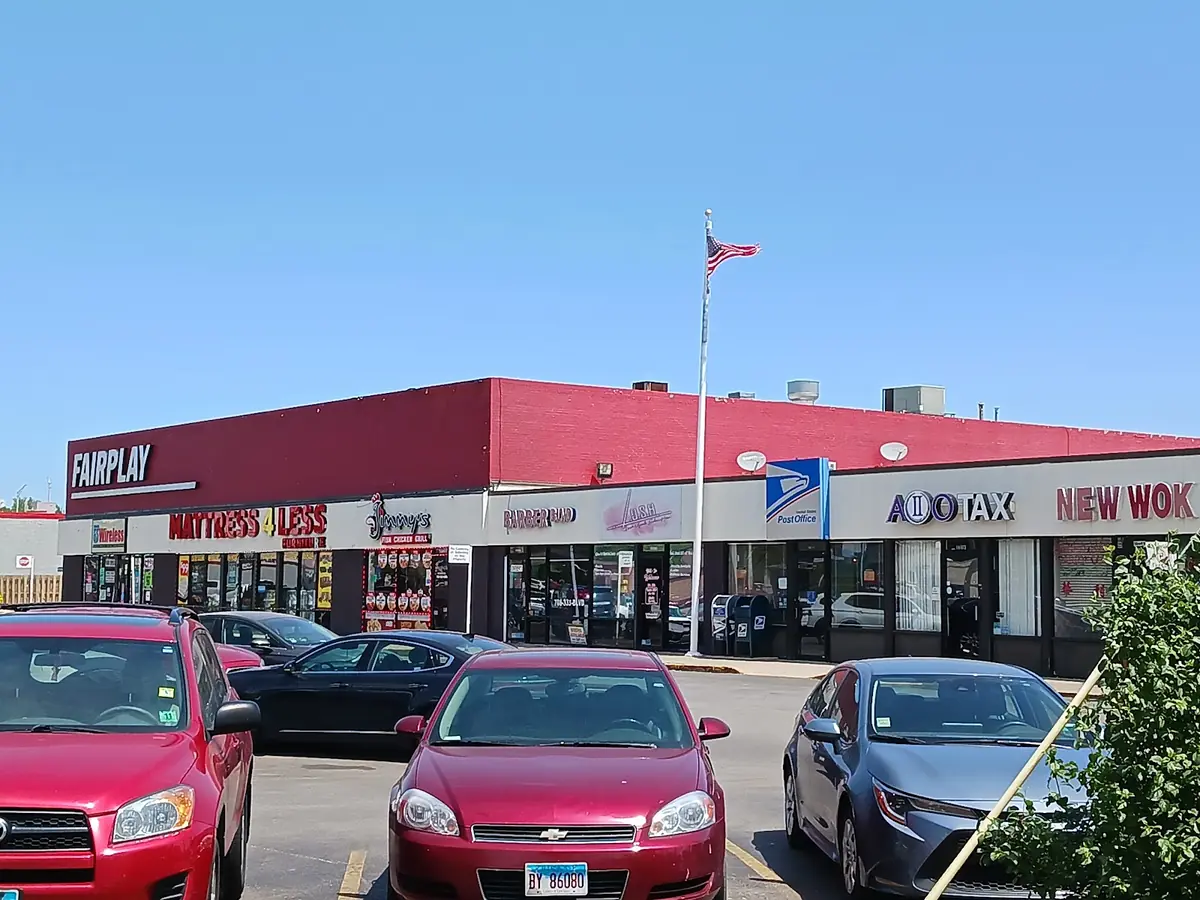 Canterbury Plaza Properties — Shopping Malls in Markham