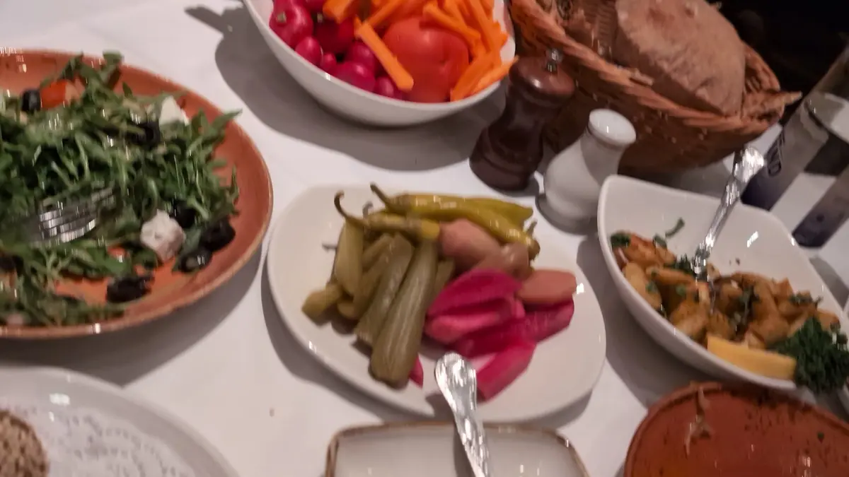 Ishbilia Restaurant photo (photo 1 of 3)