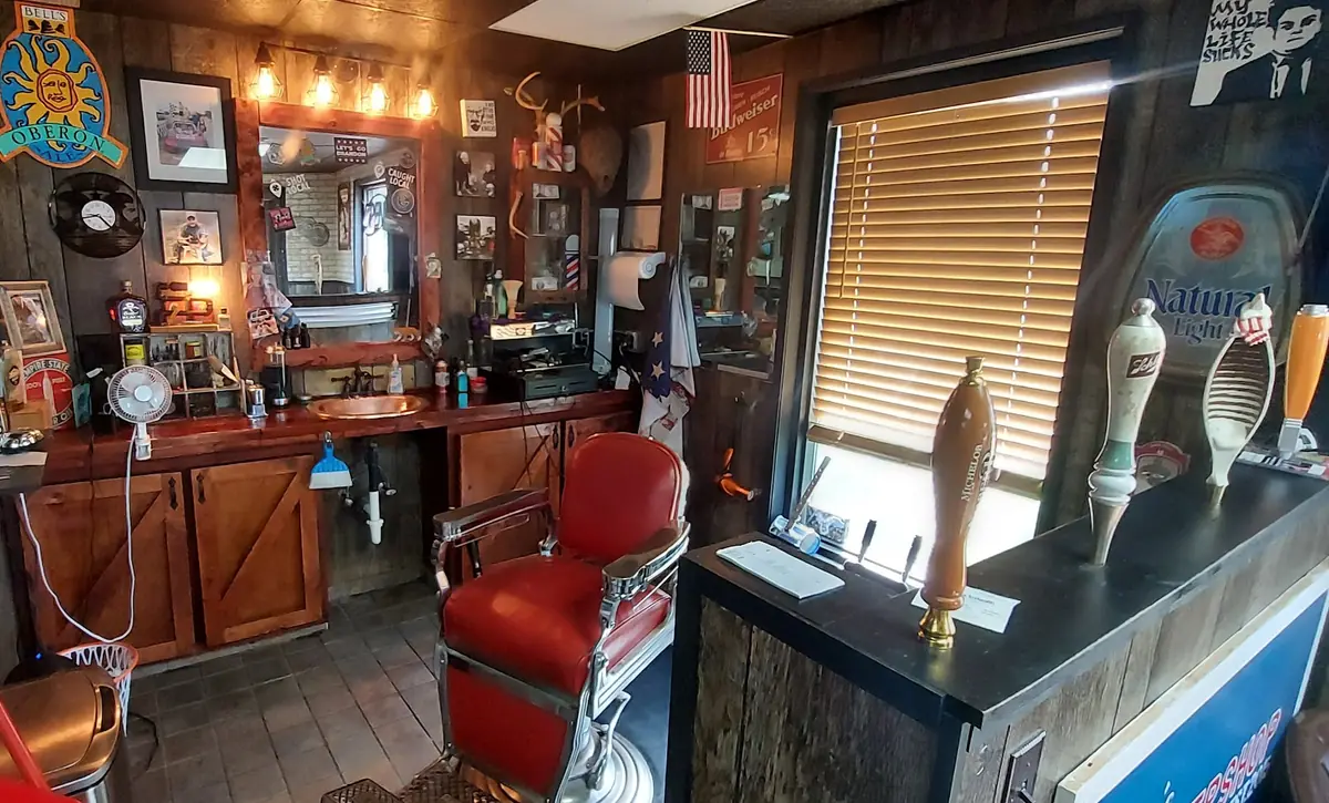 Shane's Barbershop photo (photo 1 of 3)