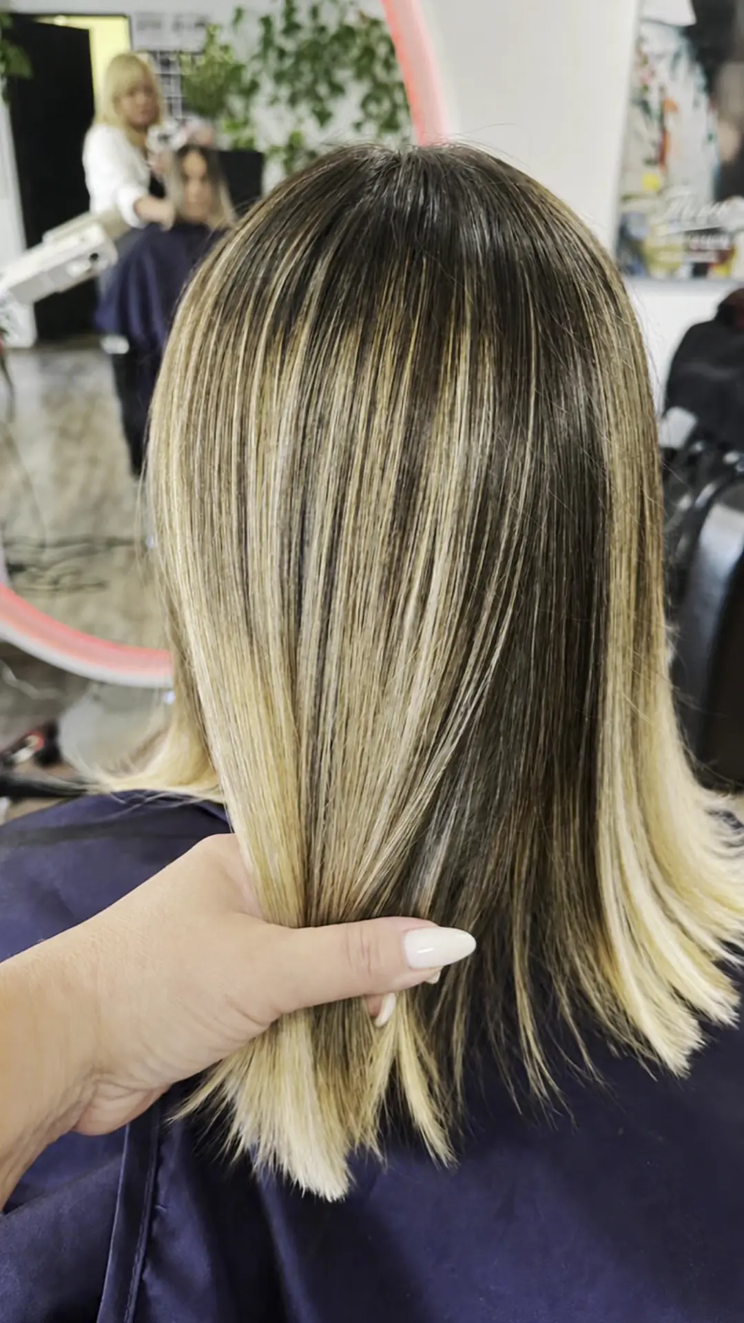 Diamond Salon Friseur und Nagelstudio photo (photo 1 of 3)