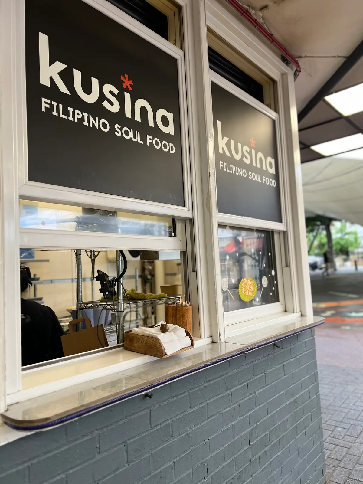Lorenzo's Kusina photo (photo 1 of 3)