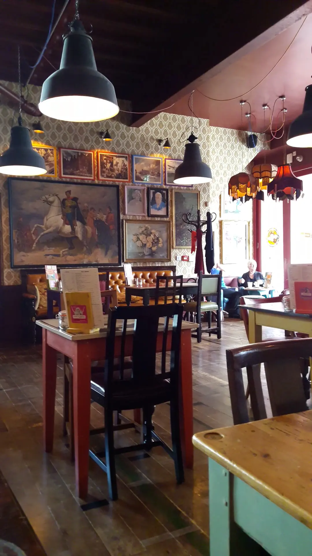 Delfino Lounge photo (photo 2 of 3)