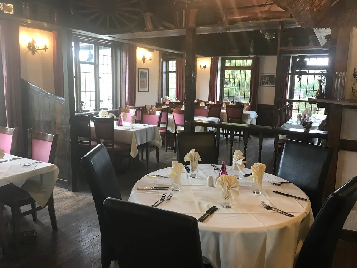 The Sir Walter Tyrrell — Bars in Lyndhurst