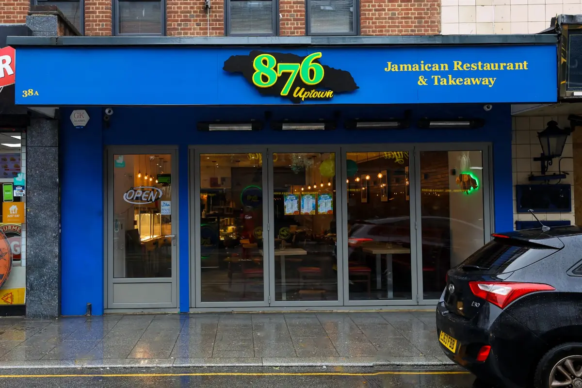 876 Uptown — Restaurants in Croydon