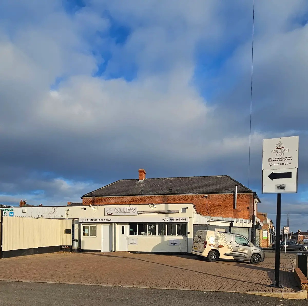 Ollies Cafe photo (photo 1 of 3)