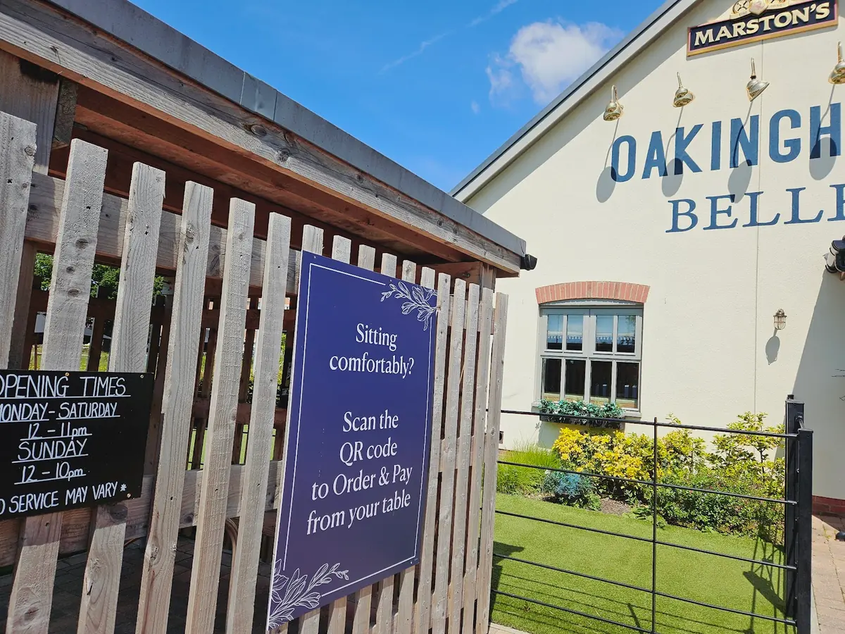 Oakingham Belle — Bars in Wokingham