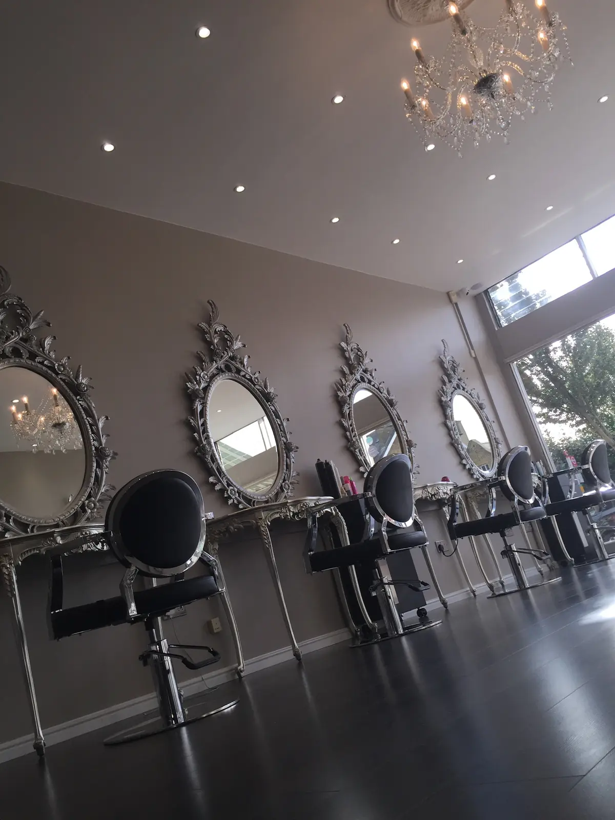 Glow Hair & Beauty & Laser Clinic photo (photo 1 of 3)