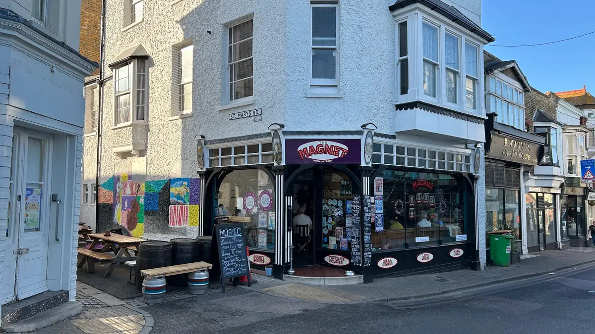 The Magnet — Bars in Broadstairs
