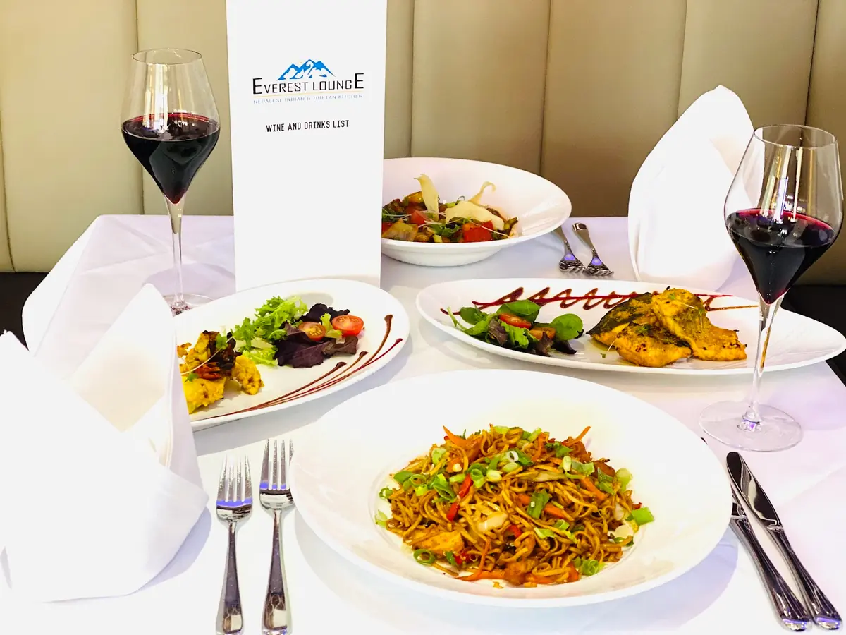 Everest Lounge — Restaurants in Market Harborough