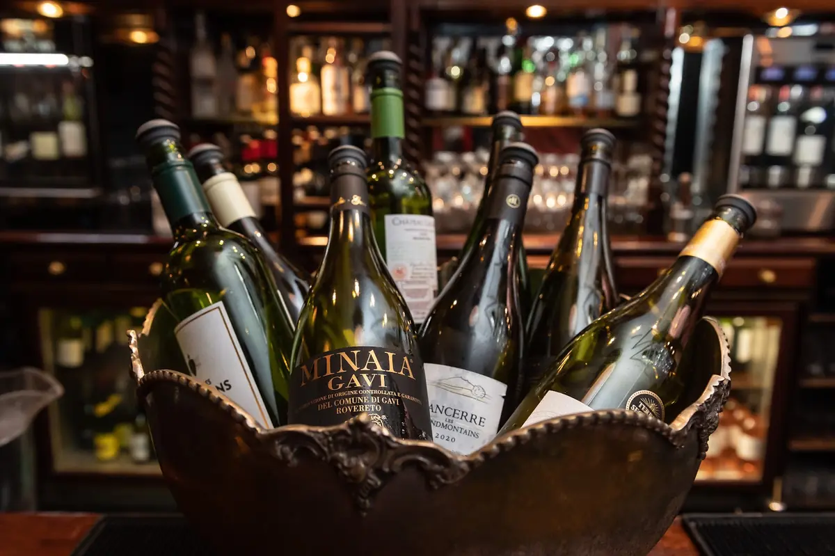 Daly's Wine Bar & Beer Hall photo (photo 3 of 3)
