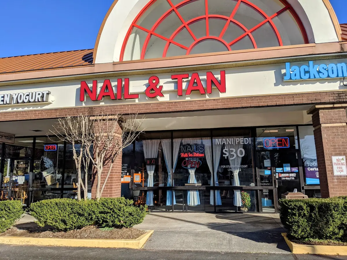 Nail & Tan photo (photo 1 of 3)