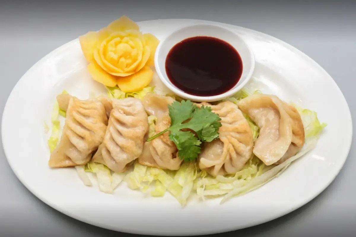 Wok Inn Chinese Takeaway photo (photo 1 of 3)