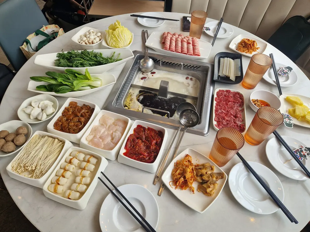 Haidilao Hot Pot Birmingham (next to St. Martin's Church) photo (photo 3 of 3)