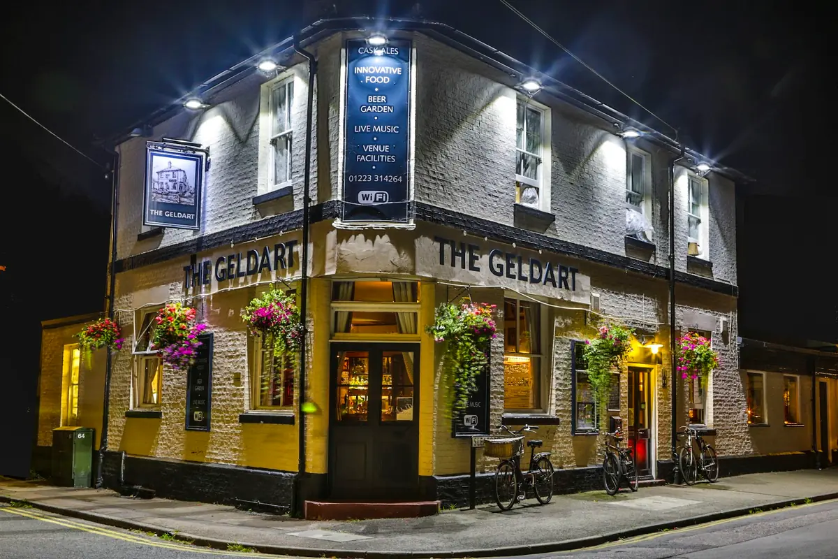 The Geldart photo (photo 3 of 3)