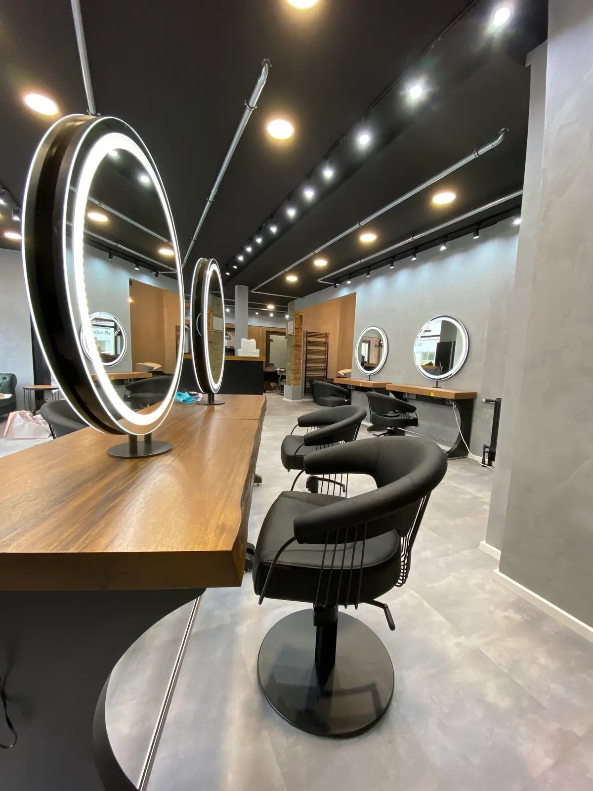 The Studio by Ahmet Dirlik - Hannover